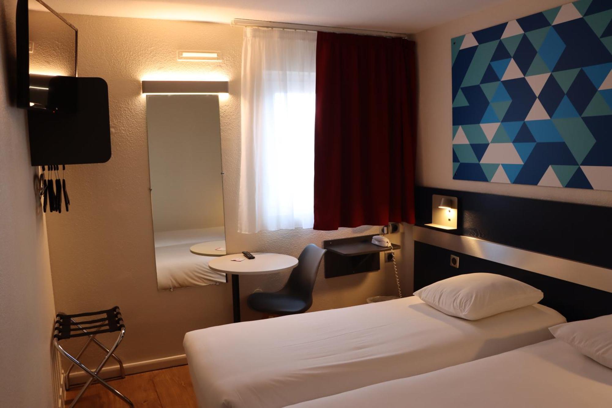 Comfort Hotel Paris Porte D'Ivry Exterior photo